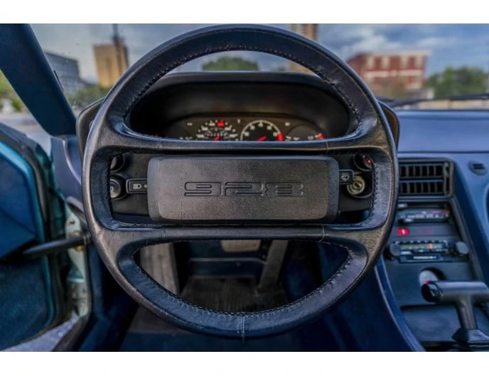 1981 Porsche 928 - Image 7 of 9