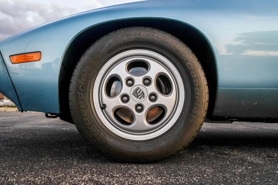 1981 Porsche 928 - Image 9 of 9