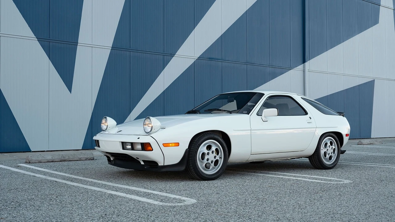 1981 Porsche 928 - Image 8 of 31