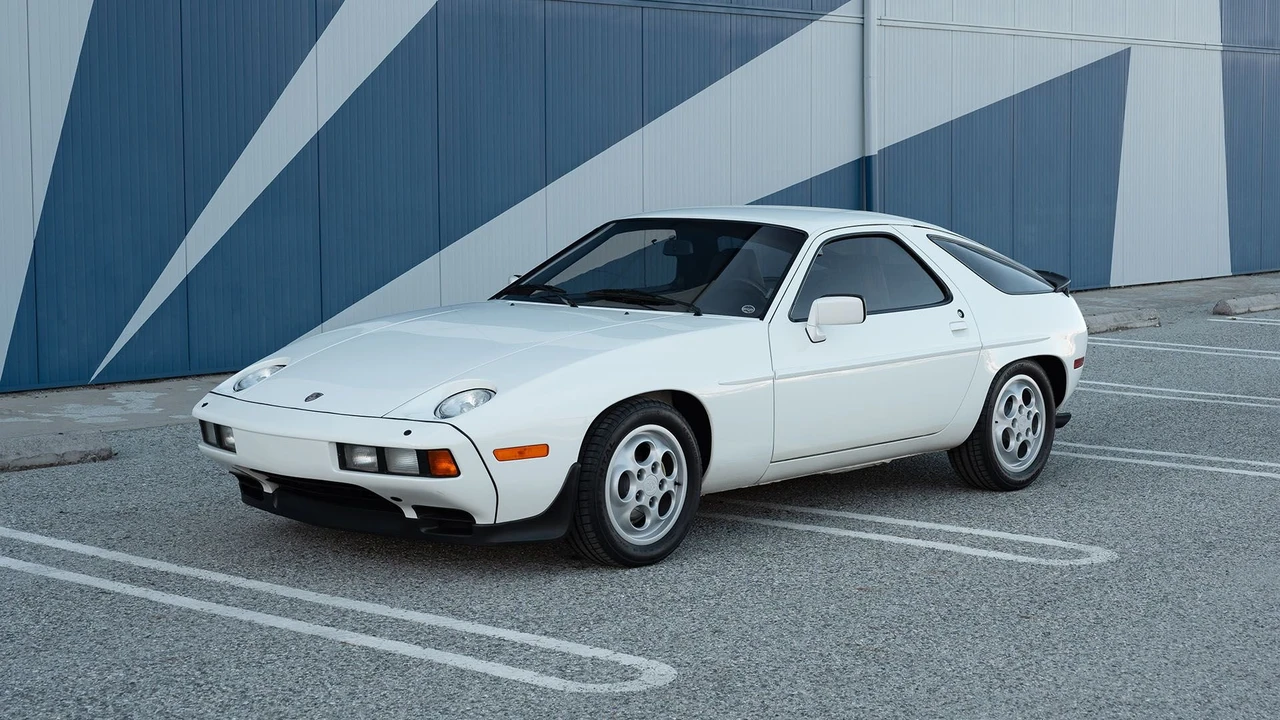 1981 Porsche 928 - Image 13 of 31