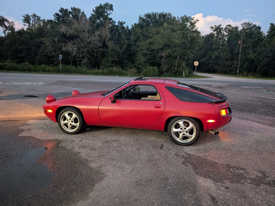 1981 Porsche 928 - Image 11 of 13