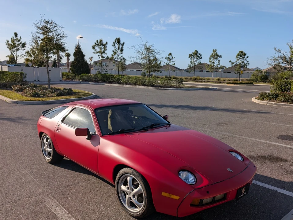 1981 Porsche 928 - Image 3 of 13