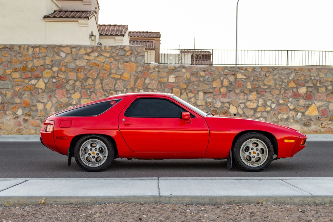 1981 Porsche 928 - Image 13 of 31