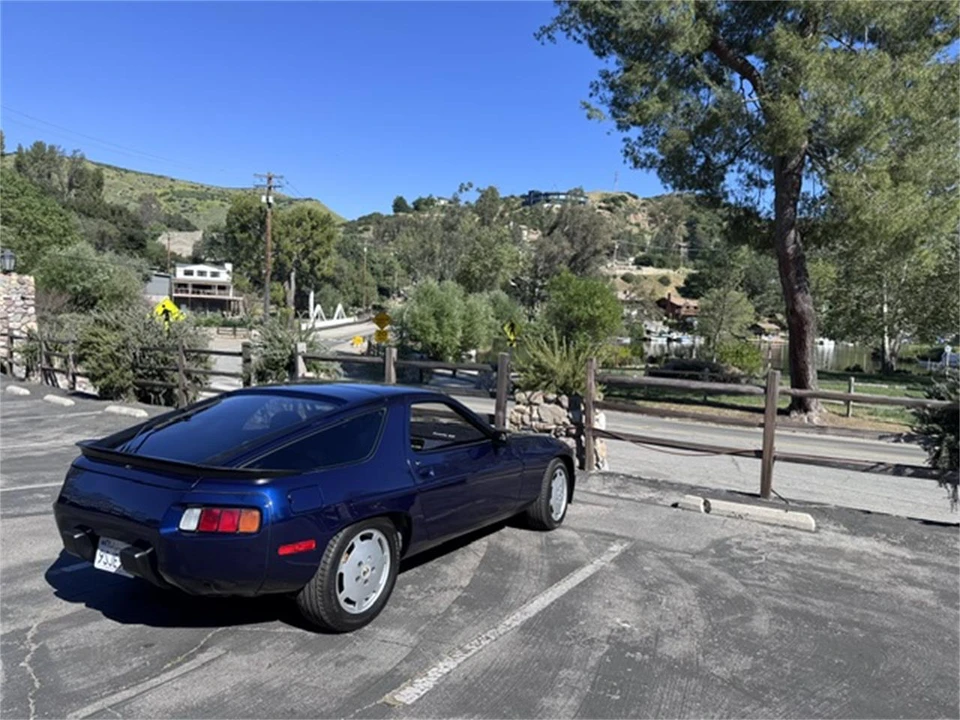 1981 Porsche 928 - Image 27 of 31