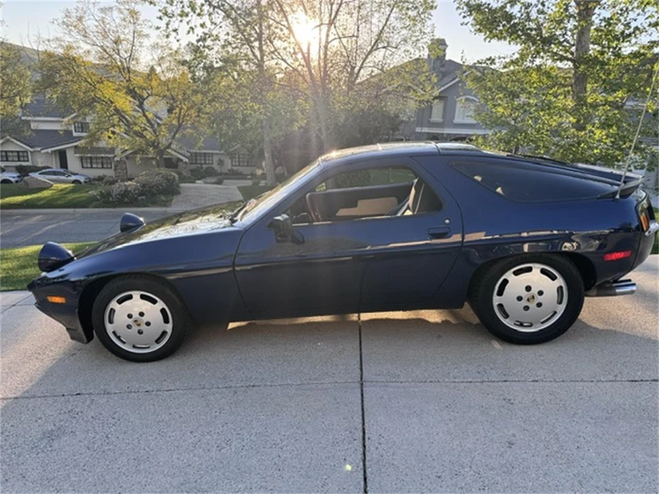 1981 Porsche 928 - Image 21 of 31
