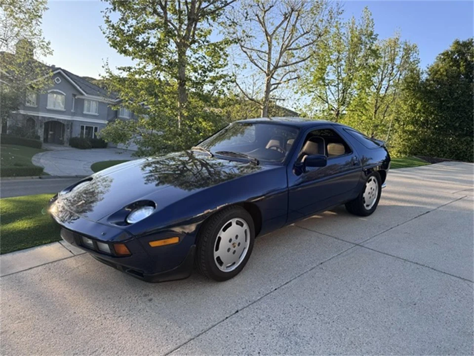 1981 Porsche 928 - Image 2 of 31