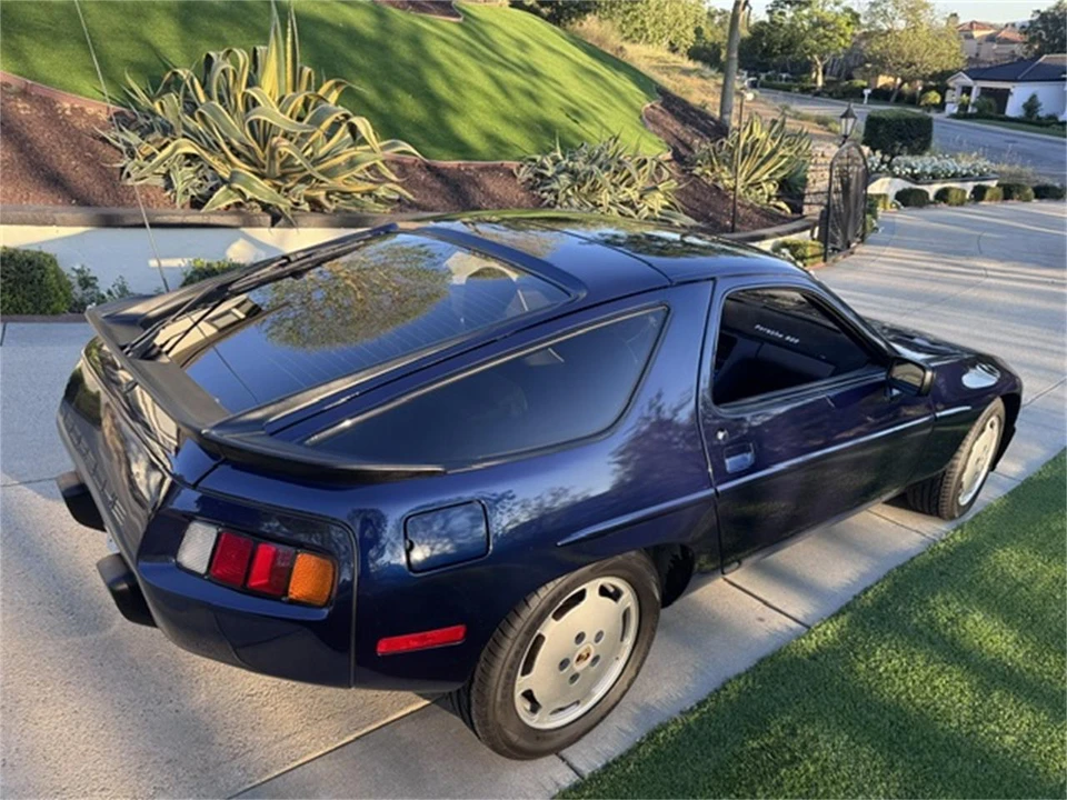 1981 Porsche 928 - Image 28 of 31