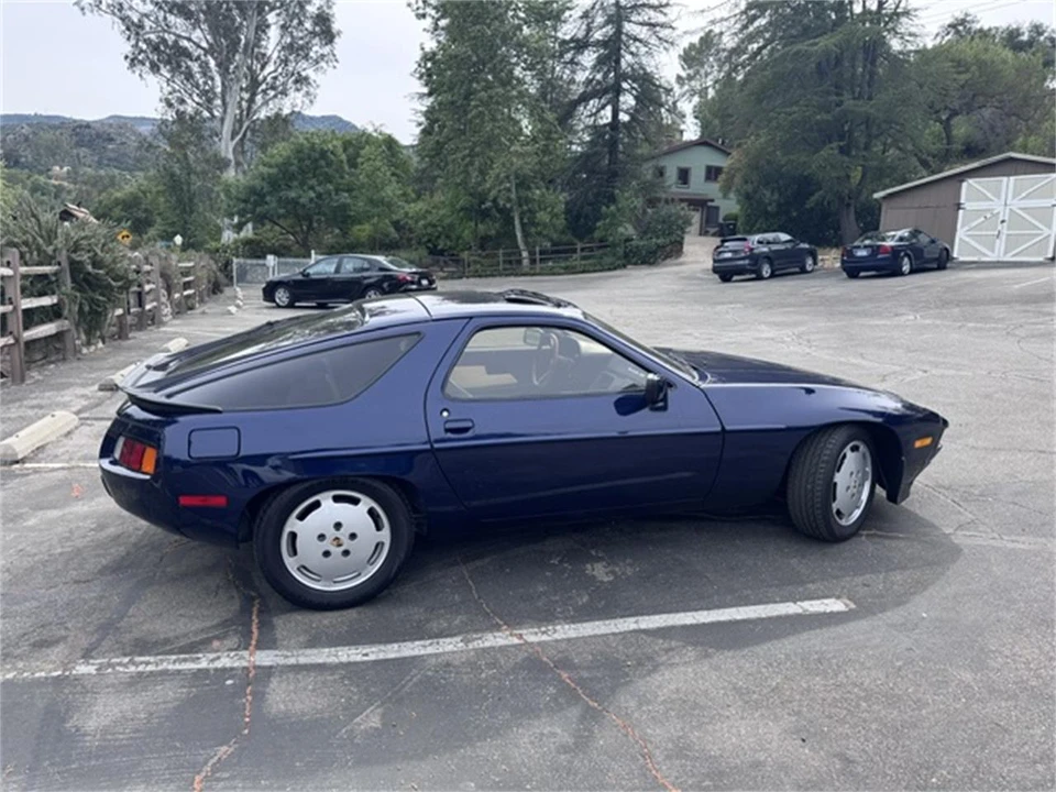 1981 Porsche 928 - Image 12 of 31