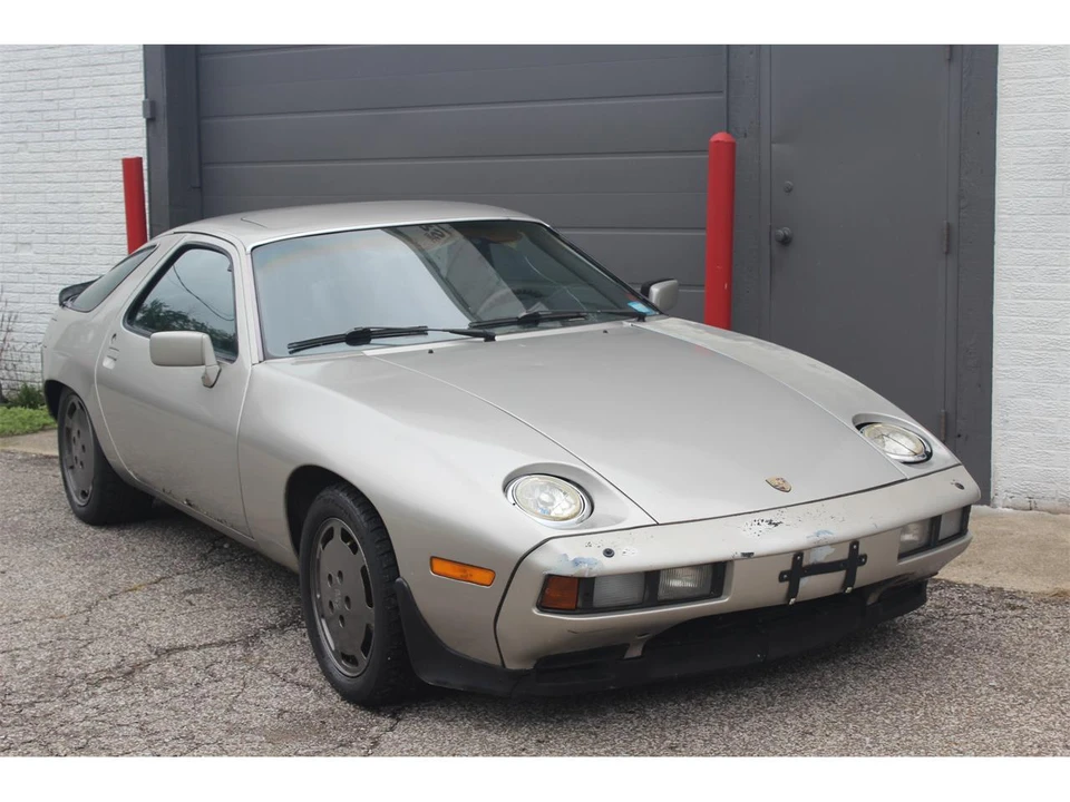 1981 Porsche 928 - Image 2 of 31
