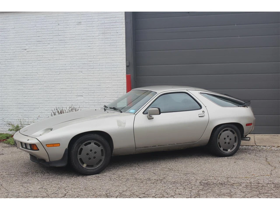 1981 Porsche 928 - Image 10 of 31