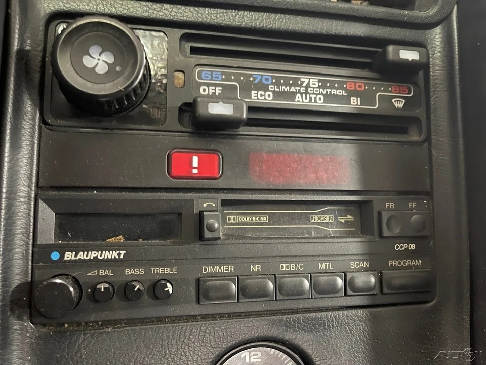 1981 Porsche 928 - Image 22 of 31