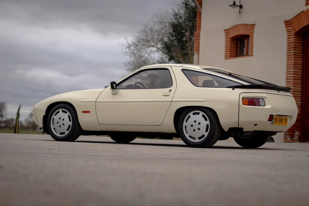 1981 Porsche 928 S - Image 17 of 30