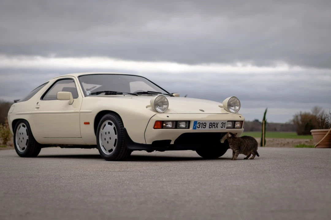 1981 Porsche 928 S - Image 2 of 30
