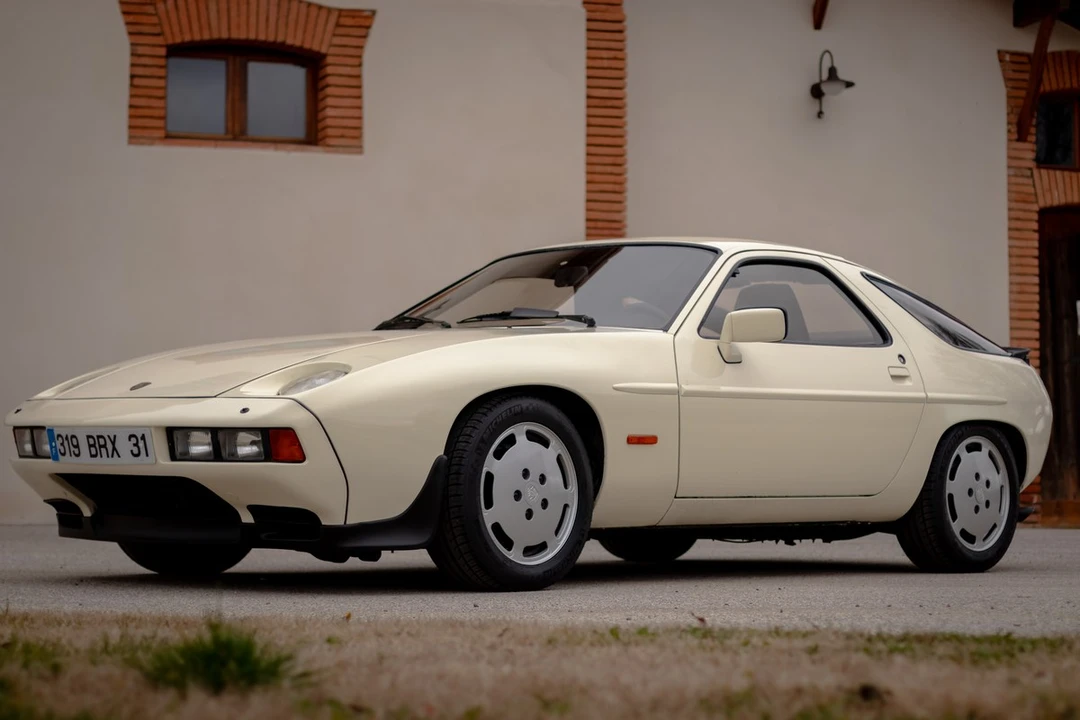 1981 Porsche 928 S - Image 10 of 30