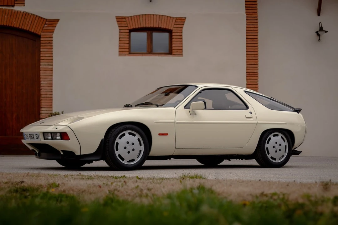 1981 Porsche 928 S - Image 11 of 30