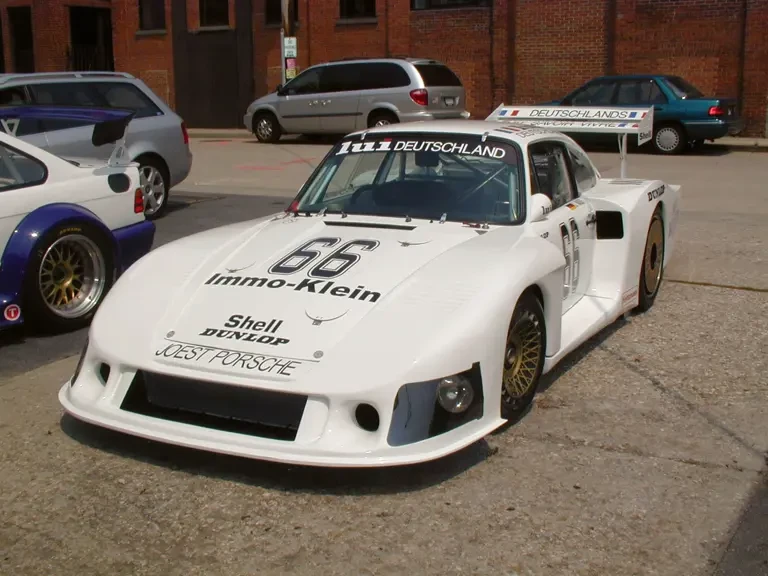 1981 Porsche 934 & 935 - Image 2 of 2