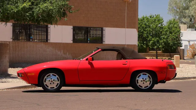 1981 Porsche 928 - Image 2 of 20