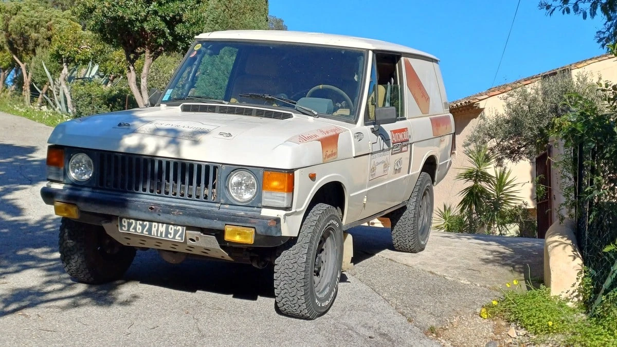 1981 Land Rover Range Rover Classic - Image 2 of 30