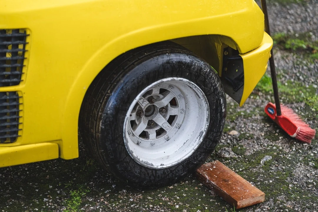1981 Renault 5 Turbo 1 - Image 13 of 30