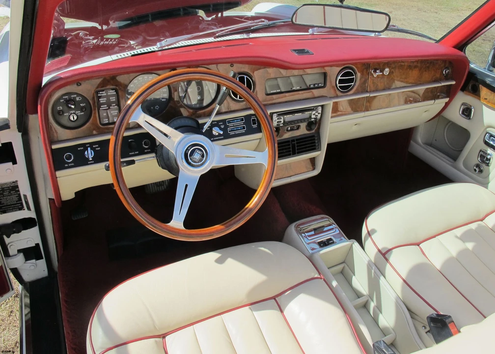 1981 Rolls-Royce Corniche Series I - Image 22 of 31