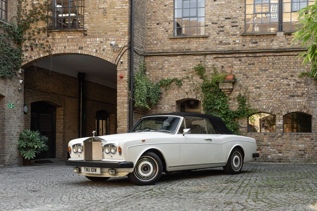 1981 Rolls-Royce Corniche Series I - Image 17 of 30