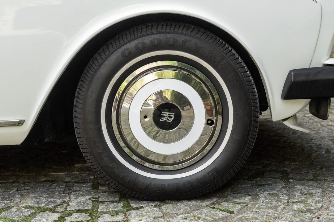 1981 Rolls-Royce Corniche Series I - Image 27 of 30
