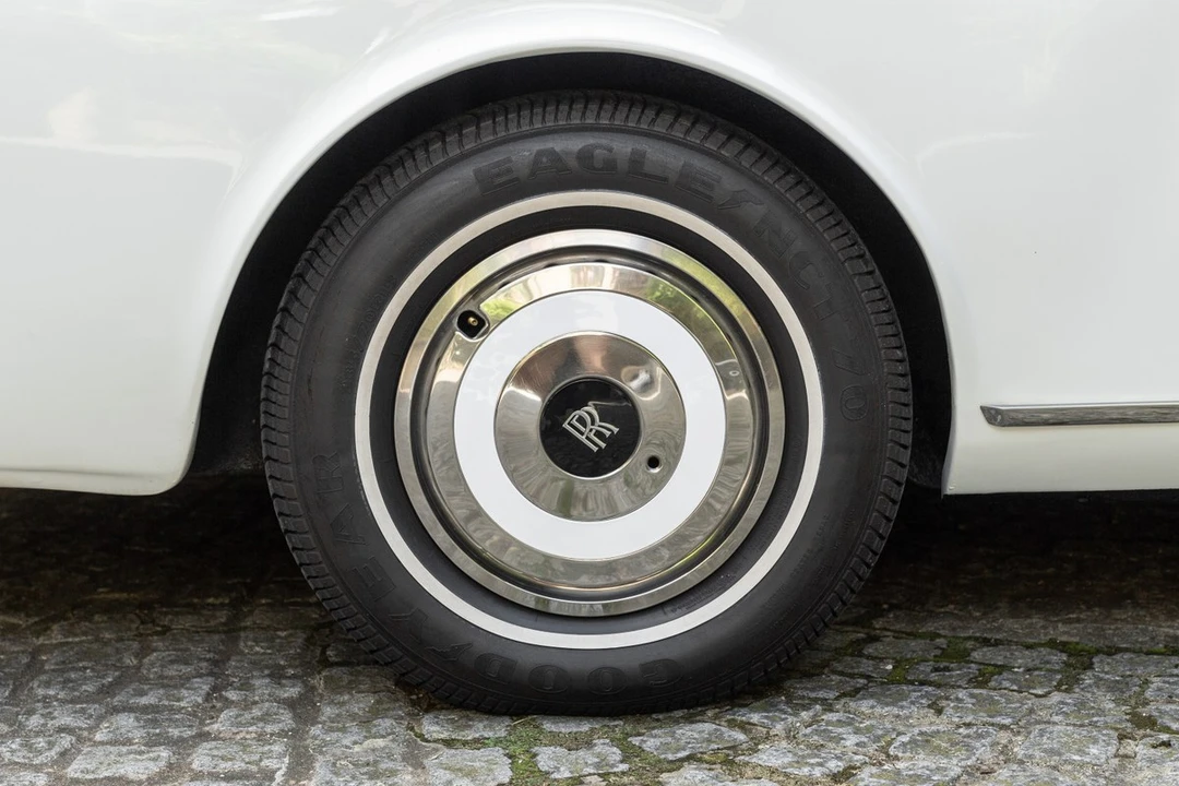 1981 Rolls-Royce Corniche Series I - Image 26 of 30