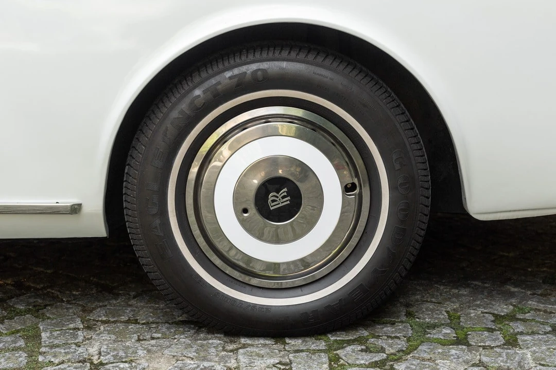1981 Rolls-Royce Corniche Series I - Image 25 of 30