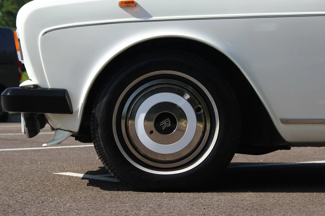 1981 Rolls-Royce Corniche Series I - Image 23 of 30