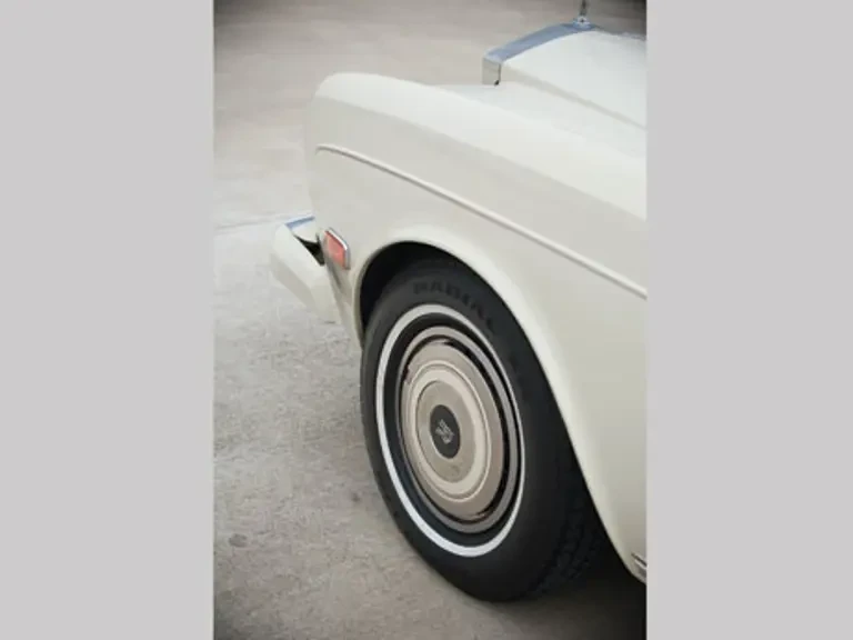 1981 Rolls-Royce Corniche Series I - Image 8 of 15