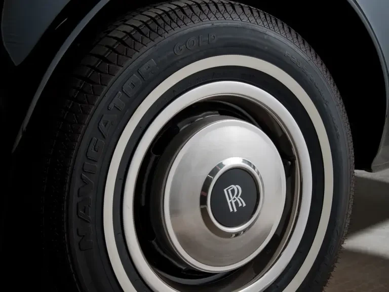 1981 Rolls-Royce Corniche Series I - Image 11 of 17