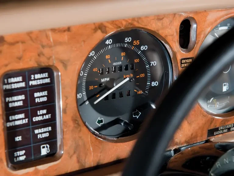 1981 Rolls-Royce Corniche Series I - Image 16 of 17