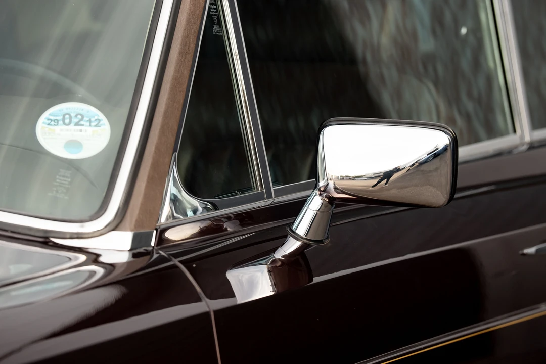1981 Rolls-Royce Corniche Series I - Image 17 of 17
