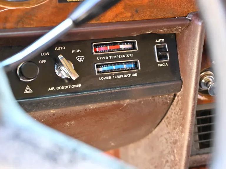 1981 Rolls-Royce Corniche Series I - Image 26 of 31