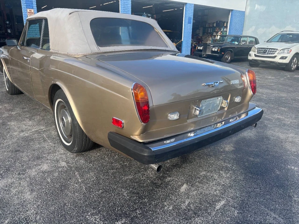 1981 Rolls-Royce Corniche Series I - Image 4 of 17