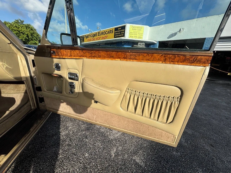 1981 Rolls-Royce Corniche Series I - Image 14 of 17