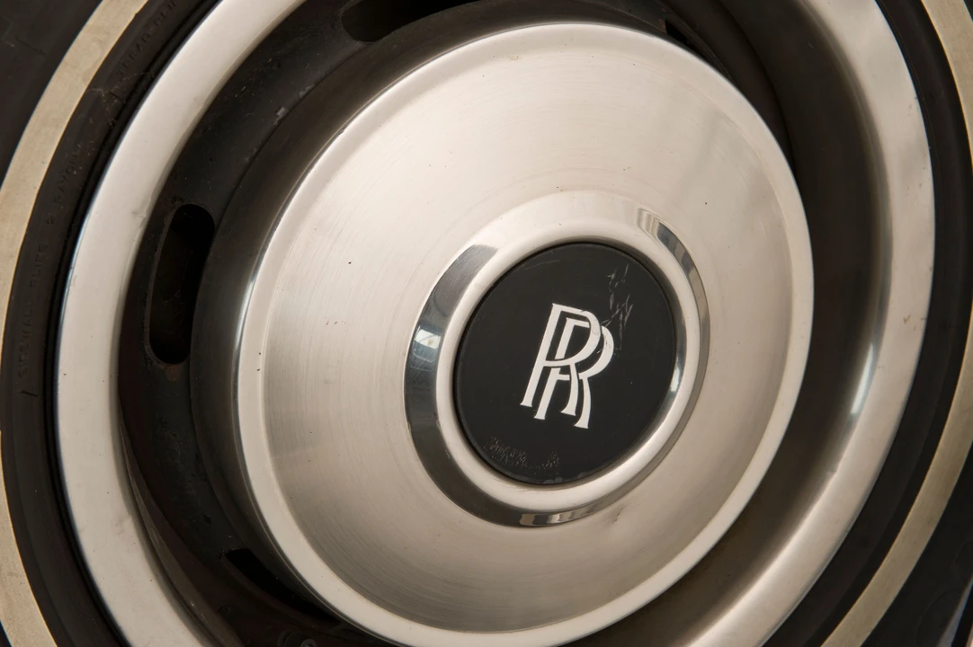 1981 Rolls-Royce Corniche Series I - Image 8 of 15