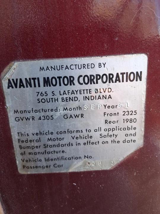 1981 Studebaker Avanti - Image 9 of 21