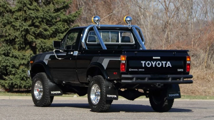 1981 Toyota Hilux 3rd Gen - Image 3 of 27