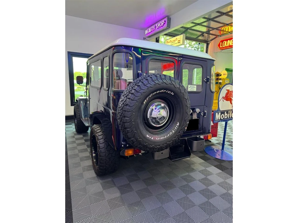 1981 Toyota J60 Land Cruiser - Image 7 of 30