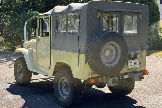 1981 Toyota J40 Land Cruiser - Image 2 of 7