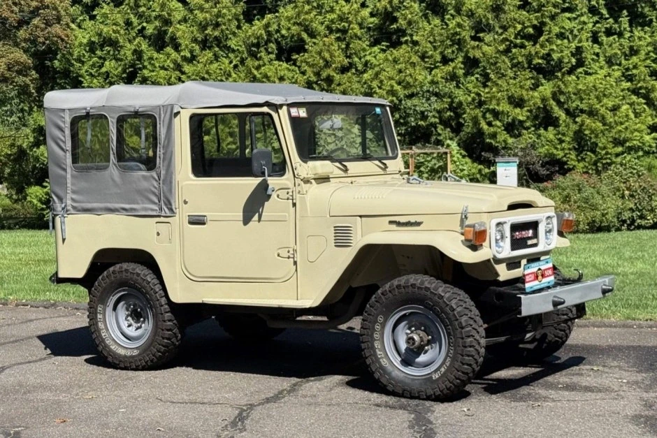 1981 Toyota J40 Land Cruiser - Image 1 of 7