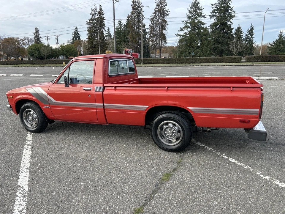 1981 Toyota Hilux 4th Gen - Image 3 of 21