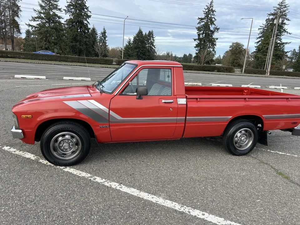 1981 Toyota Hilux 4th Gen - Image 2 of 21
