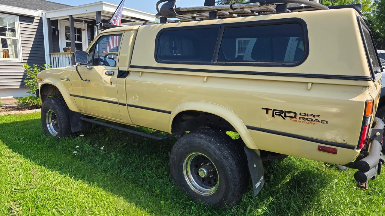 1981 Toyota Hilux 3rd Gen - Image 13 of 31