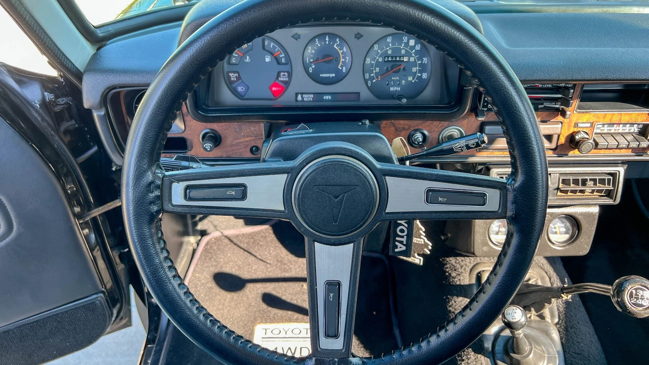 1981 Toyota Hilux 3rd Gen - Image 11 of 31