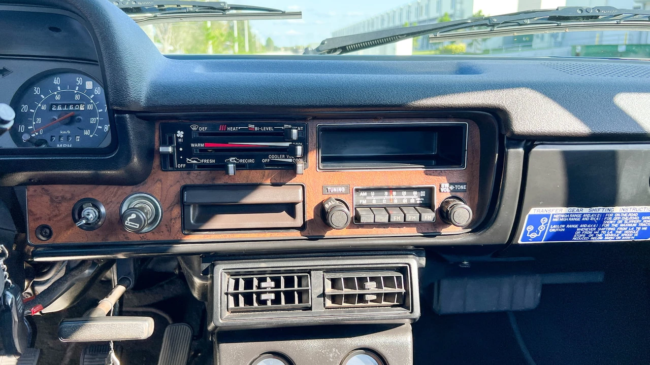 1981 Toyota Hilux 3rd Gen - Image 12 of 31