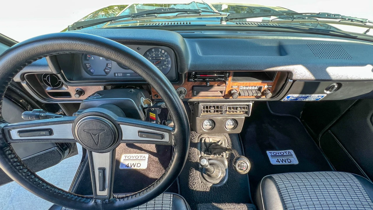 1981 Toyota Hilux 3rd Gen - Image 15 of 31
