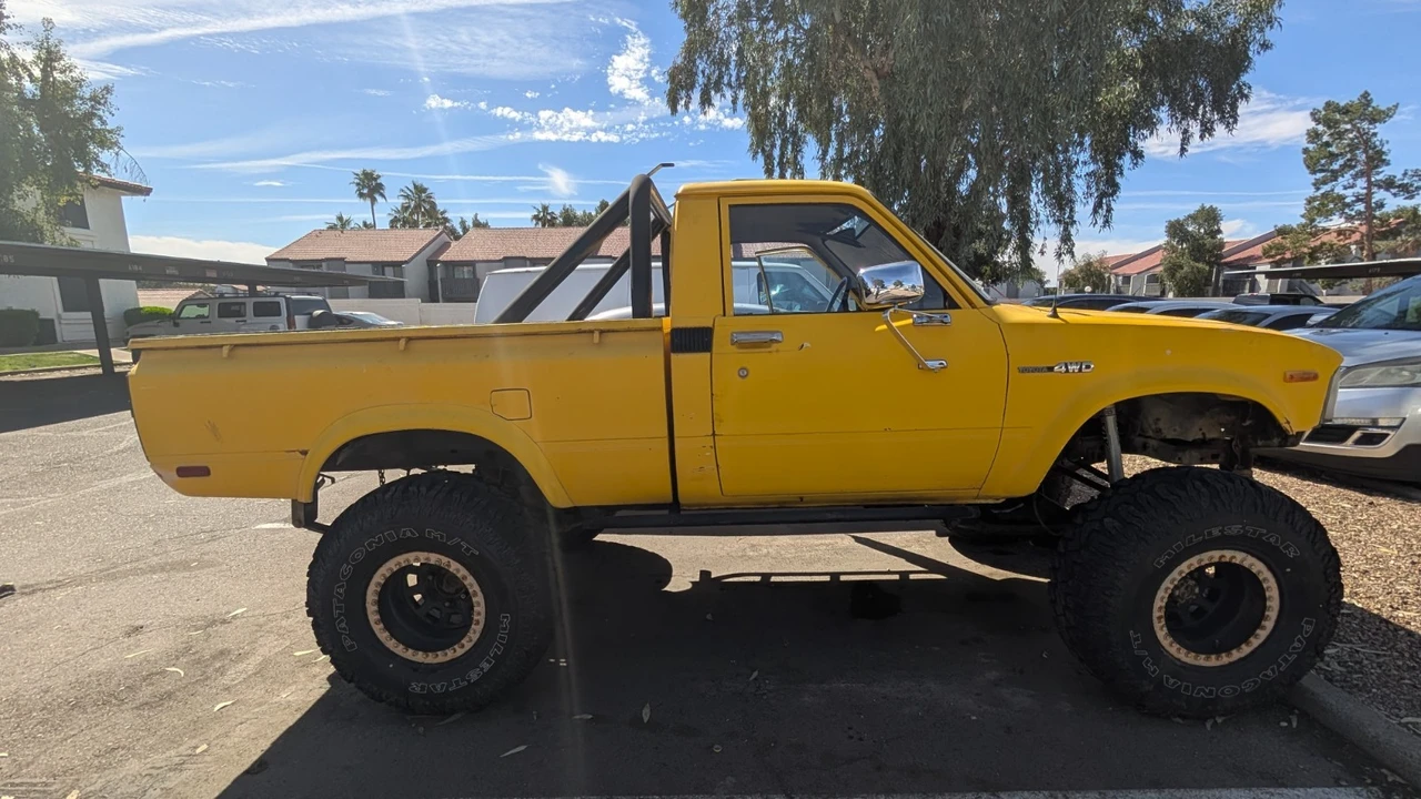 1981 Toyota Hilux 3rd Gen - Image 6 of 21