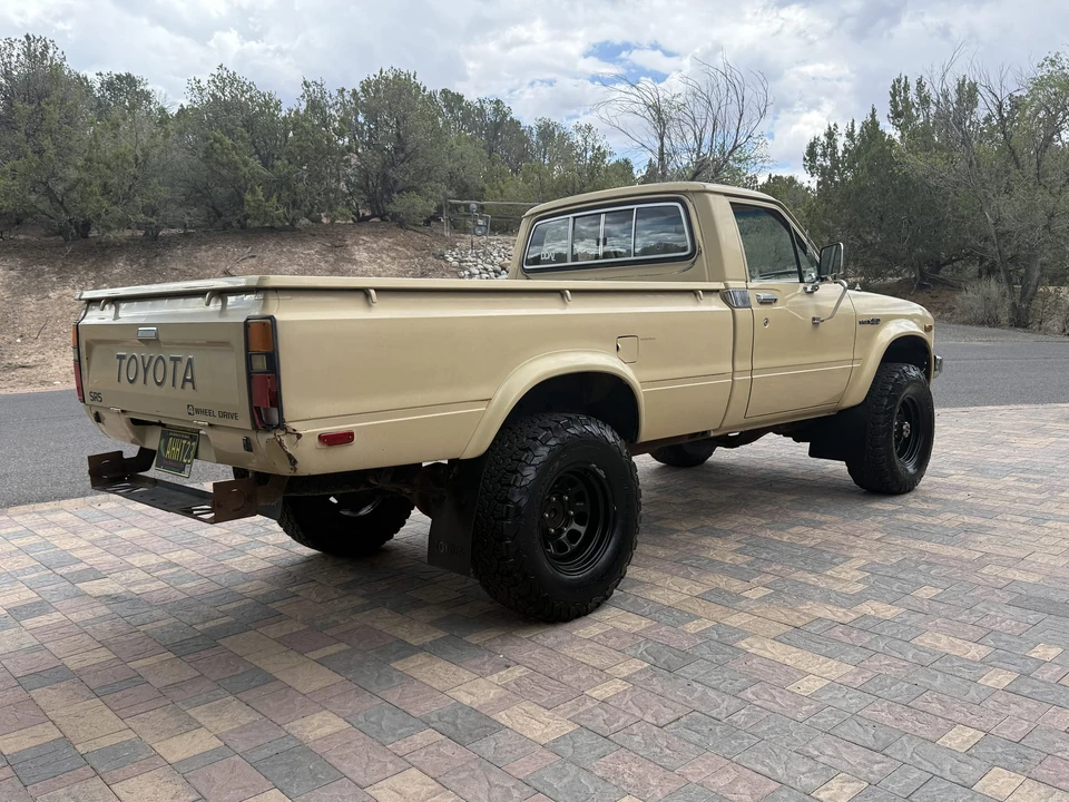 1981 Toyota Hilux 3rd Gen - Image 13 of 31
